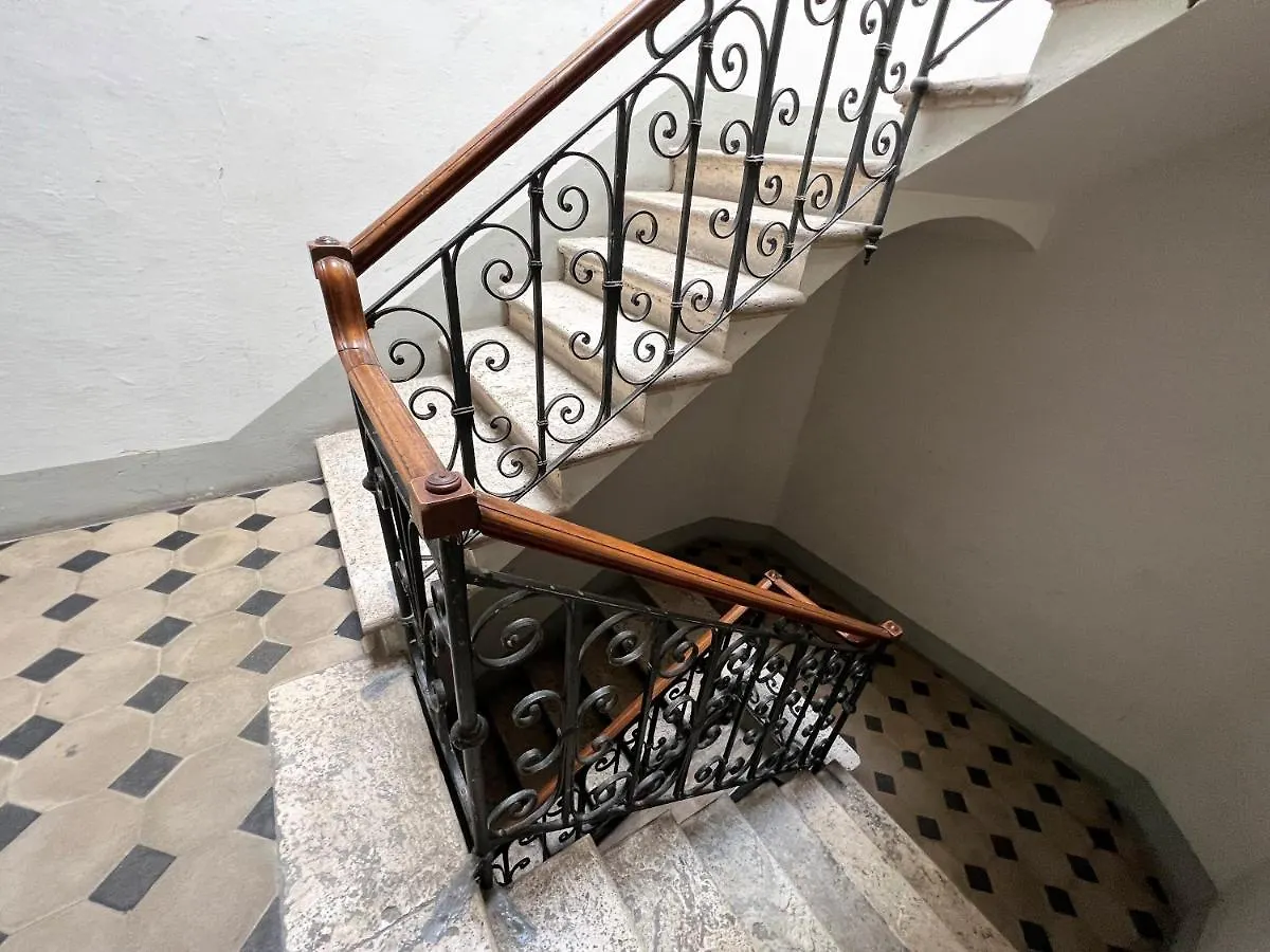Apartman Guest House Bandini: Eleganza Nel Cuore Di Siena